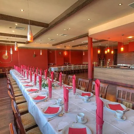 Katrina 3* אוסטז'שוב